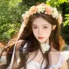 Diadema de Guirnalda de Flores de Principios de Primavera Estilo Princesa Hada Bosque Diadema de Cinta Floral Modelo Nuevo 2026 para Mujer Accesorio para el Cabello de Flor para Niños