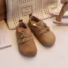 Sapatos de Couro com Solado Macio para Crianças, Sapatos Birkenstock para Meninas, Modelo Primavera e Outono 2026, Sapatos de Couro com Velcro para Meninas, Sapatos para Bebês, Sapatos de Princesa