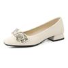Zapatos de Temporada de Punta Cuadrada Francesa Tacón Grueso Blancos de Una Capa Suela Suave No Cansan los Pies Mariposa Pedrería Tacón Bajo Para Ir al Trabajo Zapatos de Mujer Combinan con Todo