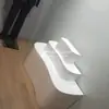 Accesorios de Decoración para Tiendas de Ropa, Exhibidores de Pie, Exhibidores Centrales tipo Isla, Exhibidores de Altura Variable para Tiendas de Zapatos y Bolsos, Envío Gratis, Venta Directa de Fábrica