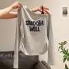 Nova Camiseta Básica Feminina de Manga Longa com Estampa de Letras Americanas da Moda, Versátil, Ombro a Ombro, para Primavera e Outono