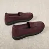 Nuevos zapatos de madre de cuero suave más vendidos transfronterizos, zapatos sin cordones transpirables antideslizantes bordados para mediana edad y ancianos