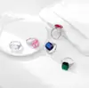 Luz de Anel Popular Xiaohongshu Transfronteiriça com Pedras Preciosas Coloridas Incrustadas com Diamantes Anel de Luxo Alto Padrão Esmeralda Zircônio para Mulheres
