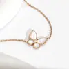 Pulsera de Mariposa de Nácar Blanco para Mujer, Oro Rosa, Lujo Ligero, Diseño Simple, Moda de Nicho, Pulsera de Amistad Versátil