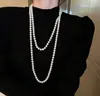 Colar Longo de Pérolas Moda Retrô Francesa para Mulheres Luxo Leve Temperamento Corrente Simples para Suéter Acessórios Estilo Explosivo de Alto Padrão