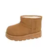 Botas de Neve para Meninas Inverno 2025 Novas com Pelo Integrado Sapatos de Veludo Espessado de Algodão para Crianças Antiderrapantes Sapatos tipo Pão para Meninas