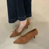 Sapatos de Salto Alto Pretos em Camurça para Mulheres, Estilo Primavera e Verão, Versáteis Bico Fino Profissionais para o Trabalho Salto Gatinho Que Não Cansam os Pés
