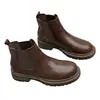 Botas Chelsea de couro lavado feitas à mão, nova coleção outono/inverno 2026, de salto baixo, sola macia, cano curto, botins de couro genuíno para mulheres