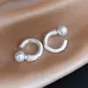 Pendientes de Perla Cepillada con Forma de C Geométricos Minimalistas de Aguja de Plata, Pendientes de Lujo Ligero de Gama Alta, Accesorios para Orejas Versátiles Sencillos de Moda