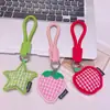 Llavero Colgante Adorno de Cuero de Fruta a Cuadros de Tela Original Colgante Creativo para Llavero Muñeca Pequeña Venta al por Mayor