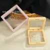 Caja de Almacenamiento Pe Transparente Película a Prueba de Polvo Soporte de Exhibición de Joyería para Uñas Portátiles, Caja de Joyería Flotante para Armario