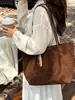 Nova Cesta de Legumes de Grande Capacidade Outono/Inverno 2026 Bolsa de Mão Feminina Estilo Ins para o Trabalho Bolsa Tote de Couro Europeu
