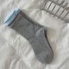 Meias de Novo Estilo Outono e Inverno Femininas com Barra Enrolada Dupla Vermelha Listras Finas Combinação de Cores Meias Médias Sem Costura Meias Femininas Versáteis Meias para Empilhar Meias de Algodão Femininas