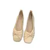 Zapatos Planos de Tacón Bajo para Mujer 2026 Otoño Nuevo Estilo Suave Estilo Francés de Noche Suela Suave Mocasines Slip-On Modernos Versátiles