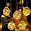 Iluminación navideña de bola marroquí luces LED de hierro forjado con cadena de luces solares de colores decorativa para exteriores en stock al por mayor
