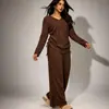 Conjunto de loungewear de malha escovada estilo europeu e americano para mulheres, com decote em V, cordão, mangas compridas, calças de perna reta e perna larga, e um conjunto de pijama macio e confortável