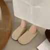 Chinelos slip-on de couro fosco na parte de trás com sola grossa, chinelos fechados estilo coreano 2026, sem salto, para outono e inverno, adequados para uso externo, estilo casual, Birkenstock