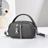 Bolsa de Mão Pequena Sunie para Mulheres 2024 Novo Estilo Bolsa Pequena Acolchoada com Franjas Inspirada na Chanel, Bolsa Transversal Elegante e Única, Compacta