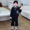 Conjunto de Moletom Infantil Primavera e Outono 2025 Nova Roupa Infantil Estilosa Tendência Roupa Legal para Bebês e Crianças Pequenas
