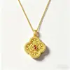 Producto Similar de La Tienda de Oro: el Colgante Trébol de la Serie Lucky Fortune Entrelazada con un Diseño de Trébol de Cuatro Hojas que Simboliza la Buena Suerte y la Realización