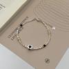 Collar de plata destrozada con forma de cuadrado de amor negro para mujer, cadena de clavícula de lana, diseño sencillo, ligero, de lujo y de alta gama.