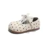 Zapatos de princesa de lunares estilo coreano para niñas, nuevos zapatos de cuero con lazo para niños otoño 2026, zapatos bajos de una sola pieza, mocasines