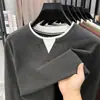 Moletom masculino espesso de peso pesado, falso duas peças, fleece térmico, ultrassuave, moderno, quente, nova camada base T-shirt masculina de outono