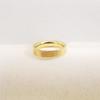 Suministro transfronterizo de anillo de viento fragante pequeño de oro de 18 quilates de acero de titanio, anillo de pareja doble C de tendencia, generación de cabello lacio directo de fábrica