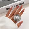 Anillo Abierto Asimétrico Entrelazado Transfronterizo Europeo y Americano con Perla de Imitación, Exagerado Estilo Ins, Metal con Pliegues en Forma de Hoja para Mujer