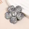 Pequeno estilo Chanel luxo leve alta costura moda camélia strass patch DIY grampo de cabelo feito à mão acessórios para roupas