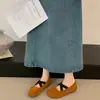 Bailarinas Retro de Tira Cruzada Estilo Ballet 2026 Verano Nuevos Zapatos de Punta Baja y Punta Dividida Mocasines de Suela Suave