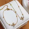Joyería Popular para Manos Europea y Americana Transfronteriza Collar Pulsera de Acero Inoxidable Estilo Ins para Mujer Oro Moda Trébol de Cuatro Hojas Incrustado con Diamantes