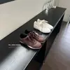 Zapatillas de entrenamiento casuales retro de suela fina para mujer, nuevas zapatillas deportivas versátiles de cordones con retazos 2026, tenis planos
