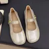 Sapatos de Princesa para Meninas 2026 Verão Novos Sapatos Infantis de Couro Macio Estilosos Pequenos para Crianças Médias e Grandes Meninas Sapatos Mary Jane Simples