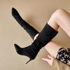 Botas Femininas de Cano Alto para Outono e Inverno Sapatos de Salto Alto de Tamanho Grande para Venda Transfronteiriça Botas Femininas de Couro Suede Fino de Salto Apontado Estilo Europeu e Americano Novas