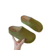Nuevas sandalias casuales y de moda sin cordones para mujer 2026, con suela gruesa, diseño de punta cerrada y un estilo cómodo y fácil de llevar, perfectas para otoño