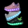 Zapatos para caminar de doble rueda caliente transfronterizos recargables para niños y adultos, zapatos de patinaje sobre ruedas con luces, tenis para hombre y mujer