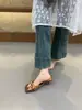 Sandalias planas Chuyuji estilo francés con lazo y lunares para mujer, calzado de verano para exteriores, nuevo modelo 2026, ropa de vacaciones con faldas, pantuflas frescas