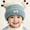 Gorro de punto de dos pompones con bloques de color de panda para niños, otoño e invierno, unisex, gorro de lana con bloques de color para bebé, lindo pompón, cálido para bebés