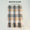 25 Bufandas de Cuadros de Imitación Cachemir con Borlas Nuevas de Invierno para Mujer, Abrigo Cálido y Engrosado, Estilo Coreano Estilo Preppy Chal al por Mayor