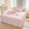 Nuevo Falda de Cama Individual Estilo Fresco Algodón Nube Borde de Encaje Cubre Cama Acolchado Engrosado Juego de Tres Piezas