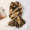 Bufanda Corta Pequeña de Punto para Otoño e Invierno para Mujer, Linda Estudiante, Lana Cálida, Estilo Japonés, Estilo Coreano, Versátil, Protección para el Cuello, Moda