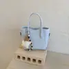 Bolso Cubo Casual de Nicho Retro de Moda 2026 Otoño Nuevo Color Sólido Ligero para Viajes Cruzado al Hombro