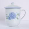 Taza de cerámica de producción propia y vendida de fábrica, taza de cerámica para el hogar con tapa, taza de agua para oficina, se puede personalizar el logotipo, estante de madera