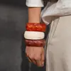 Pulseira Redonda Irregular de Acrílico Cor de Café Europeia e Americana Transfronteiriça, Pulseira Elegante Exagerada, Joia Vintage de Alto Padrão para Mulheres