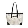 2026 Nueva Bolsa de Hombro Casual con Lazo de Corazón de Gran Capacidad, Elegante, Sencilla y Ligera Bolsa Tote para el Trabajo y el Viaje