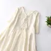 Vestido de Verão 2024 Novo de Alta Qualidade Bordado em Algodão e Linho Cor Sólida Damasco Decote V Artístico Solto Tamanho Grande Vestido Evasê