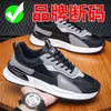 Sapatos Masculinos 2026 Primavera e Outono Novos Couro Macio Respiráveis Tênis Esportivos Masculinos Leves Casuais Diários Solado Macio Absorção de Choque Tênis de Corrida