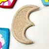 Parche Bordado de Artesanía Compuesta, Parche Bordado de Logo de Marca de Moda, Decoración para Ropa y Parche para Reparación de Agujeros