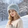 Gorro de Punto de Felpa para Otoño e Invierno Protección contra el Frío Calidez Gorro Tejido a Mano para Mujer Hace que la Cara Parezca Más Pequeña de Moda Atmosférica Gorro de Lana